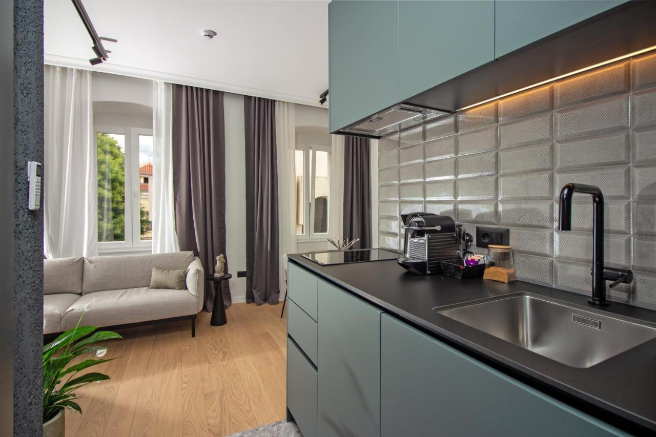 Maroen Lux Studio And Apartment Old Town สปลิท ภายนอก รูปภาพ