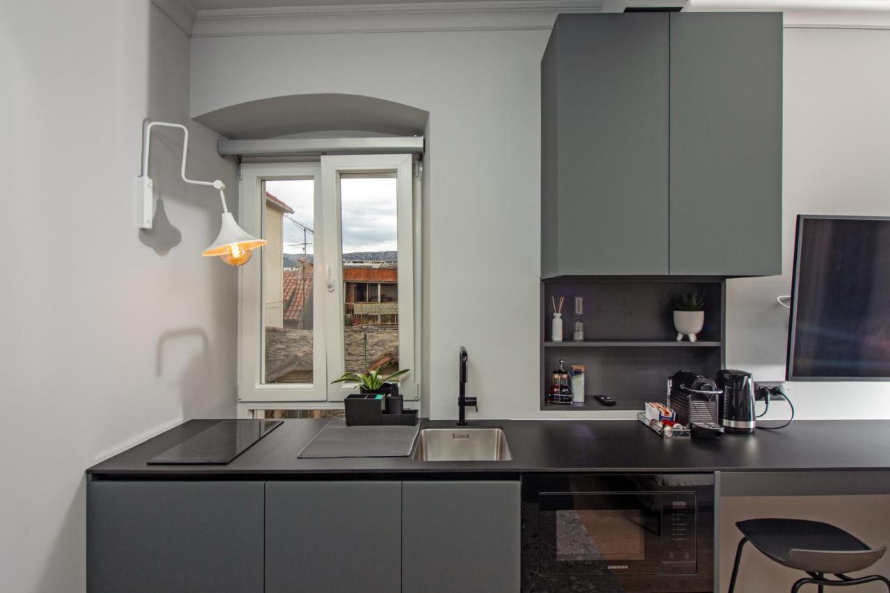 Maroen Lux Studio And Apartment Old Town สปลิท ภายนอก รูปภาพ