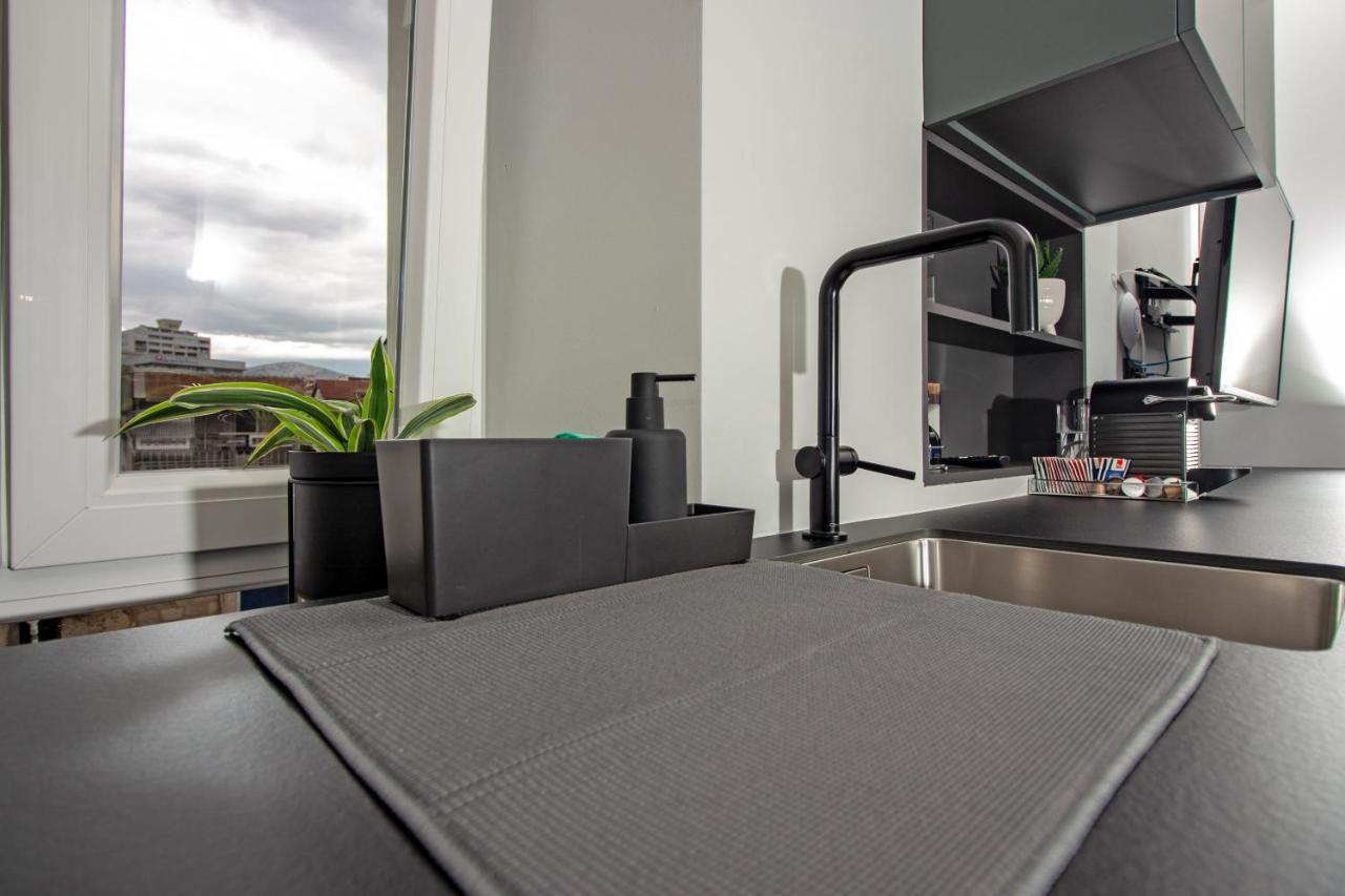 Maroen Lux Studio And Apartment Old Town สปลิท ภายนอก รูปภาพ